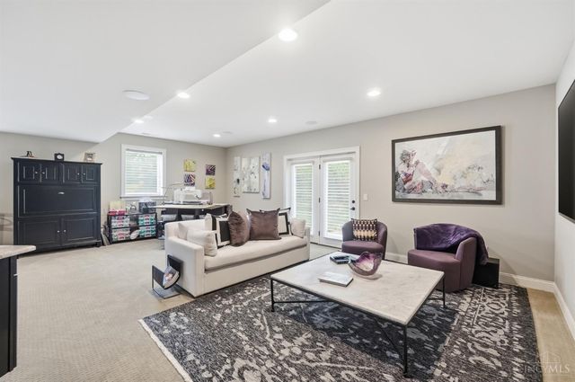 10260 Pendery Drive, Montgomery, OH 45242