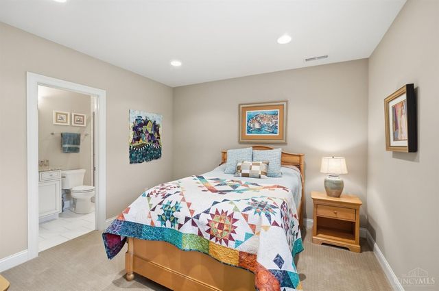 10260 Pendery Drive, Montgomery, OH 45242
