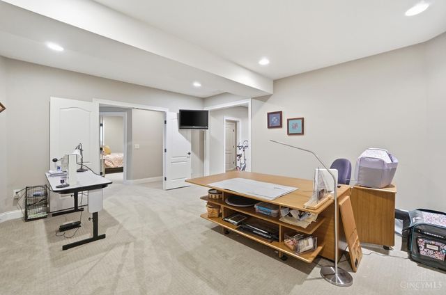 10260 Pendery Drive, Montgomery, OH 45242