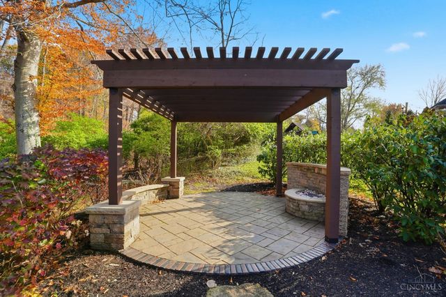 10260 Pendery Drive, Montgomery, OH 45242