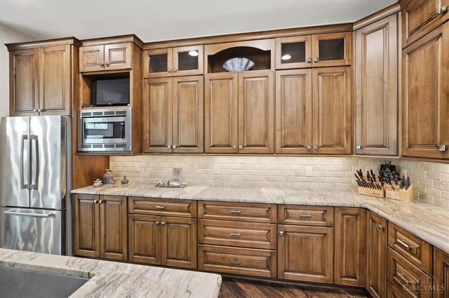 10260 Pendery Drive, Montgomery, OH 45242