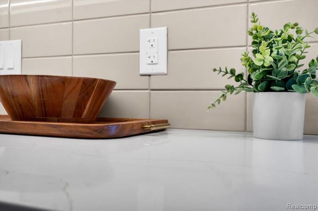 3416 Cochrane St 4, Detroit, MI 48208