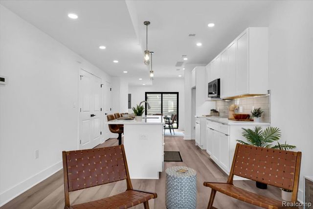 3416 Cochrane St 4, Detroit, MI 48208