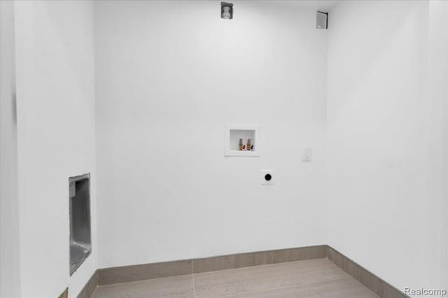 3416 Cochrane St 4, Detroit, MI 48208