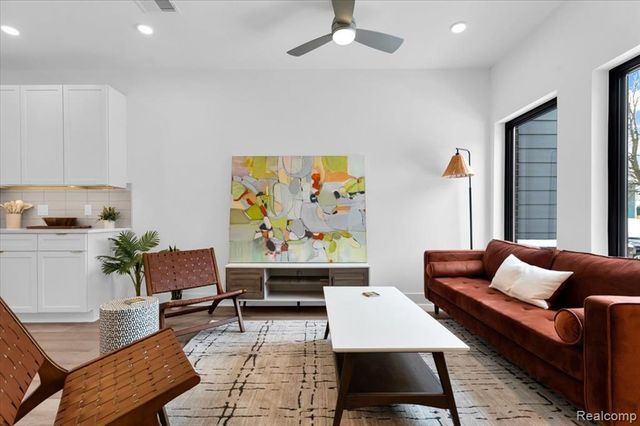 3416 Cochrane St 4, Detroit, MI 48208