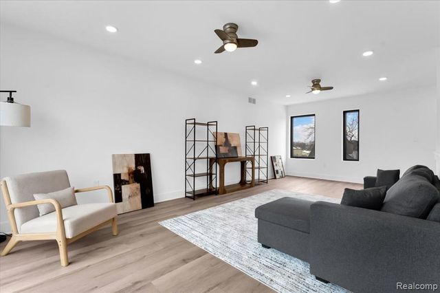 3416 Cochrane St 4, Detroit, MI 48208