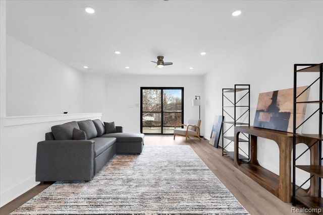 3416 Cochrane St 4, Detroit, MI 48208