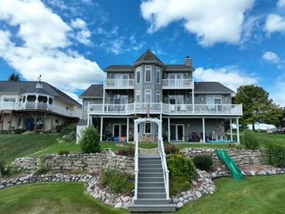 4448 Hamilton Way, Gladwin, MI 48624