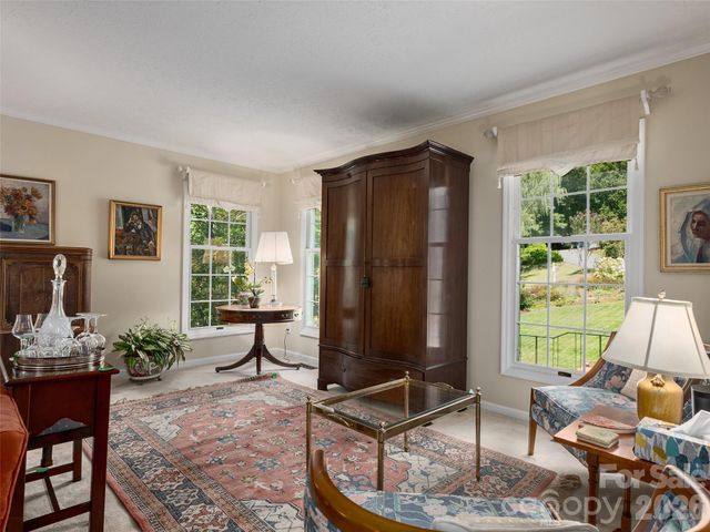 440 Sondley Woods Place, Asheville, NC 28805