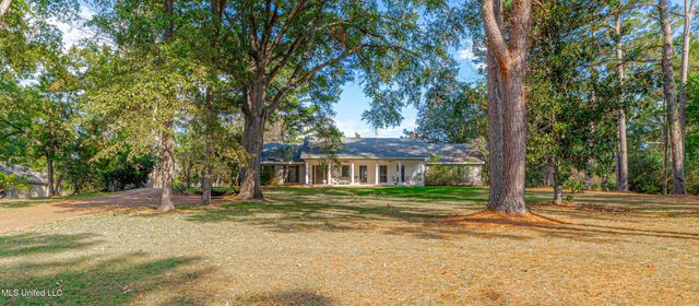 28 Deerfield Drive, Madison, MS 39110