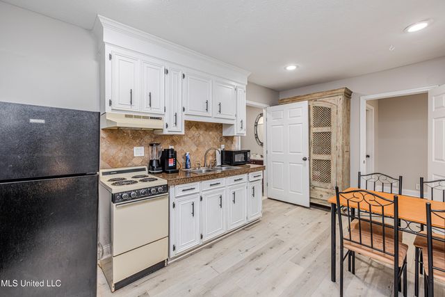 28 Deerfield Drive, Madison, MS 39110