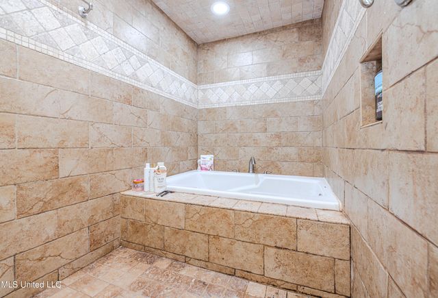 28 Deerfield Drive, Madison, MS 39110