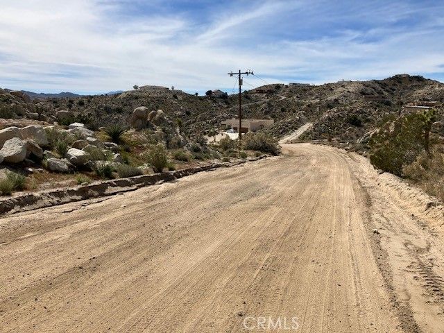 57296 Manzanita, Yucca Valley, CA 92284