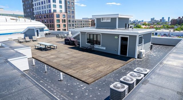 26 Hichborn Street 17, Boston, MA 02135