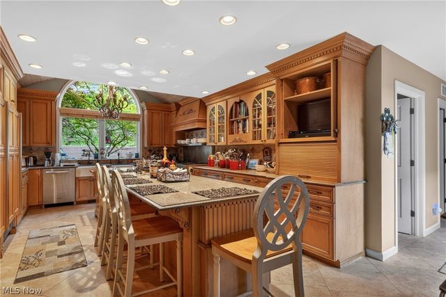 6145 Pebble Beach Court, Canfield, OH 44406