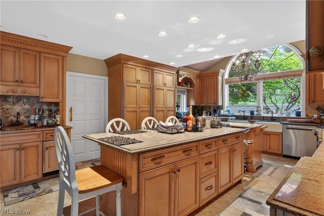 6145 Pebble Beach Court, Canfield, OH 44406