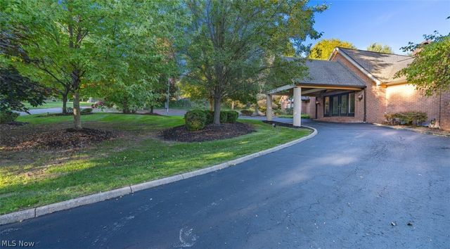 6145 Pebble Beach Court, Canfield, OH 44406
