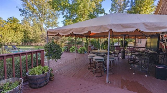 6145 Pebble Beach Court, Canfield, OH 44406