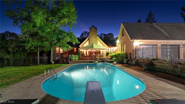 6145 Pebble Beach Court, Canfield, OH 44406