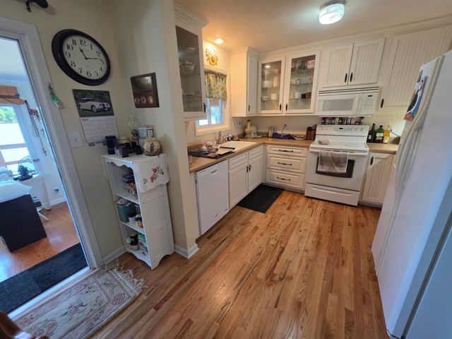 14 W Lake Estates Circle, Cherokee Village, AR 72529