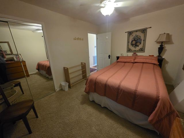 14 W Lake Estates Circle, Cherokee Village, AR 72529