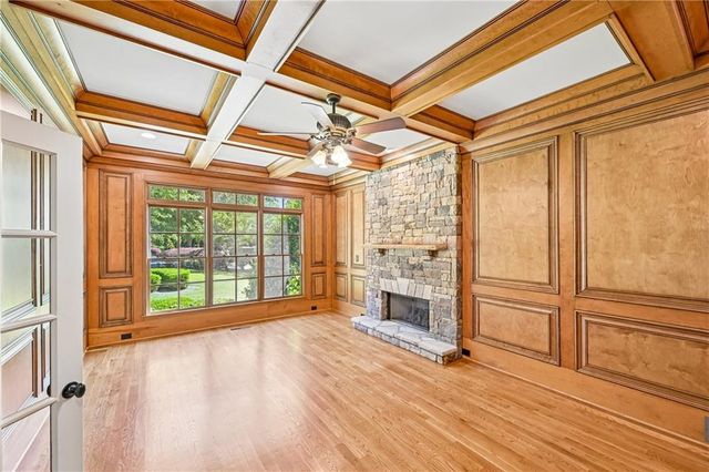 880 Crabapple Hill, Alpharetta, GA 30004