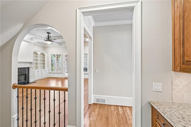 880 Crabapple Hill, Alpharetta, GA 30004