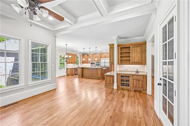 880 Crabapple Hill, Alpharetta, GA 30004