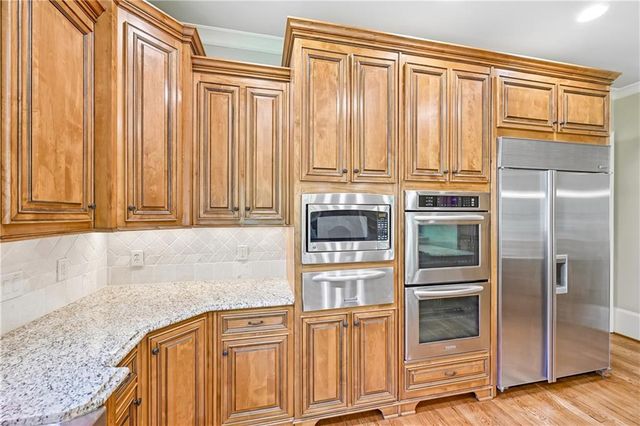 880 Crabapple Hill, Alpharetta, GA 30004