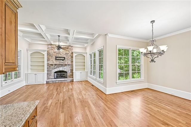 880 Crabapple Hill, Alpharetta, GA 30004