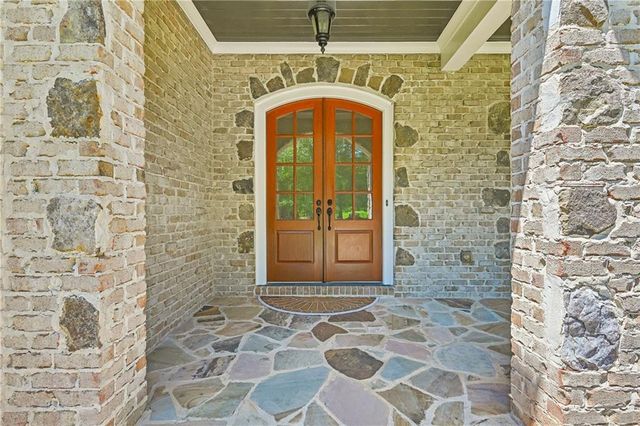 880 Crabapple Hill, Alpharetta, GA 30004