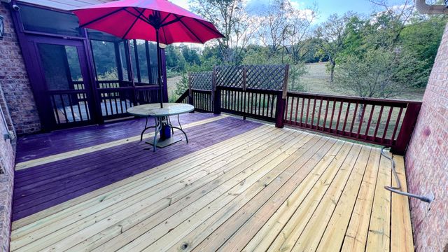 335 Hankins Ln, Hartsville, TN 37074