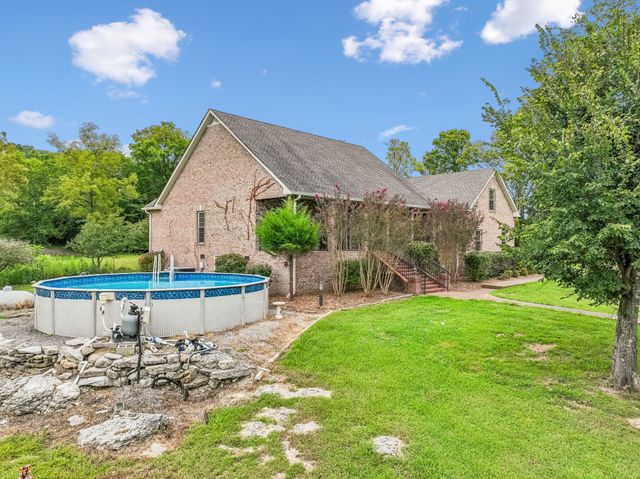 335 Hankins Ln, Hartsville, TN 37074