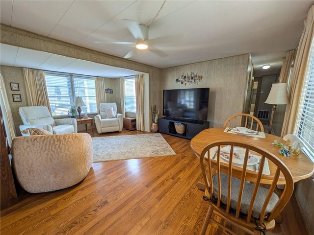 215 WILLOW OAK LANE, Sarasota, FL 34237