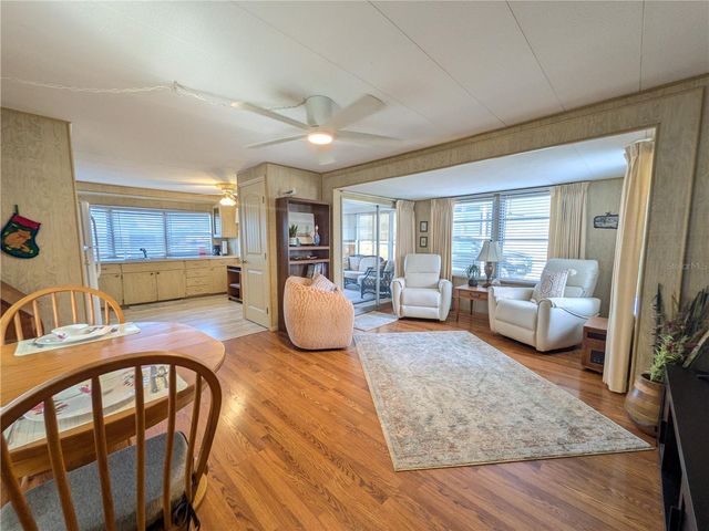 215 WILLOW OAK LANE, Sarasota, FL 34237