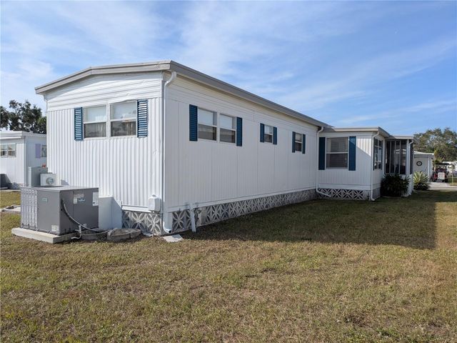 215 WILLOW OAK LANE, Sarasota, FL 34237