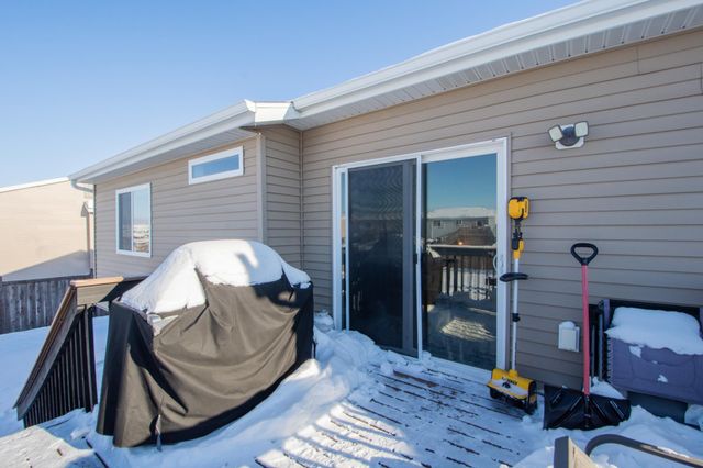 3023 33rd Street S, Moorhead, MN 56560