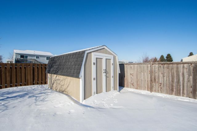 3023 33rd Street S, Moorhead, MN 56560