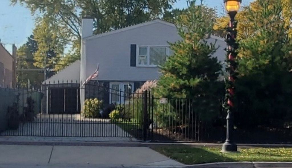 8211 W Grand Avenue, River Grove, IL 60171
