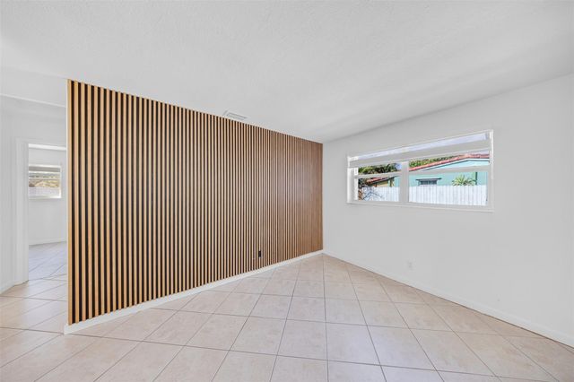 5921 NE 1st Avenue, Oakland Park, FL 33334