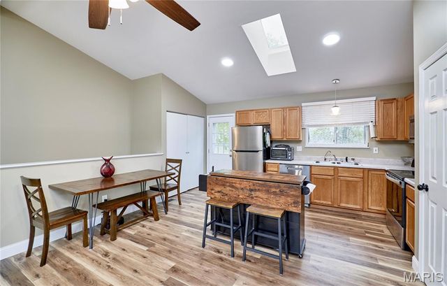 206 Cherrywood Parc Drive, O'fallon, MO 63368