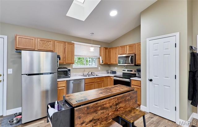 206 Cherrywood Parc Drive, O'fallon, MO 63368