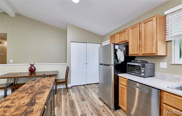 206 Cherrywood Parc Drive, O'fallon, MO 63368