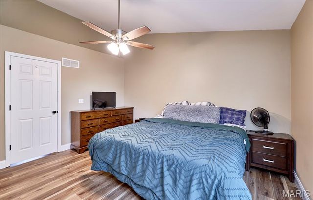 206 Cherrywood Parc Drive, O'fallon, MO 63368