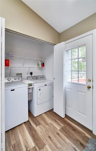 206 Cherrywood Parc Drive, O'fallon, MO 63368