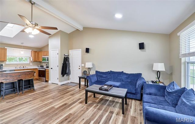 206 Cherrywood Parc Drive, O'fallon, MO 63368