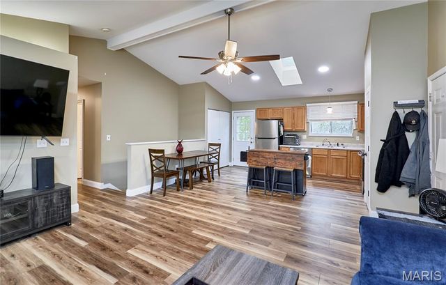 206 Cherrywood Parc Drive, O'fallon, MO 63368