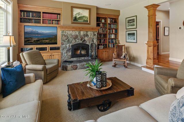 5336 E SHIRE LN, Hayden, ID 83835