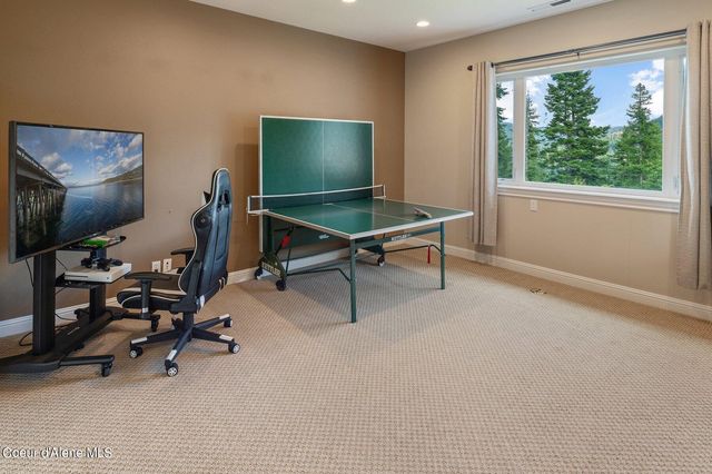 5336 E SHIRE LN, Hayden, ID 83835