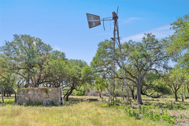 Tract 12 LewDele LN, Blanco, TX 78671